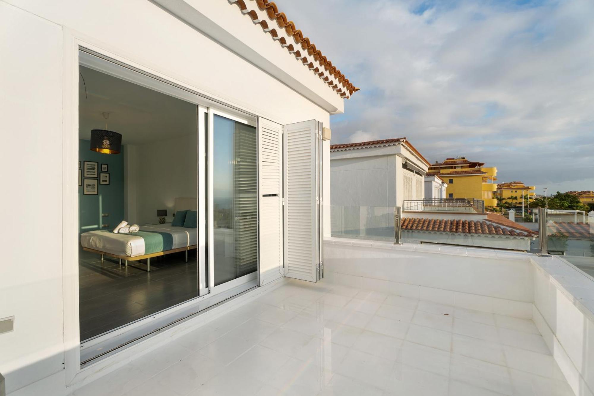 Espectacular Villa Aurora By Paramount Holidays Puerto de Santiago  Exterior photo